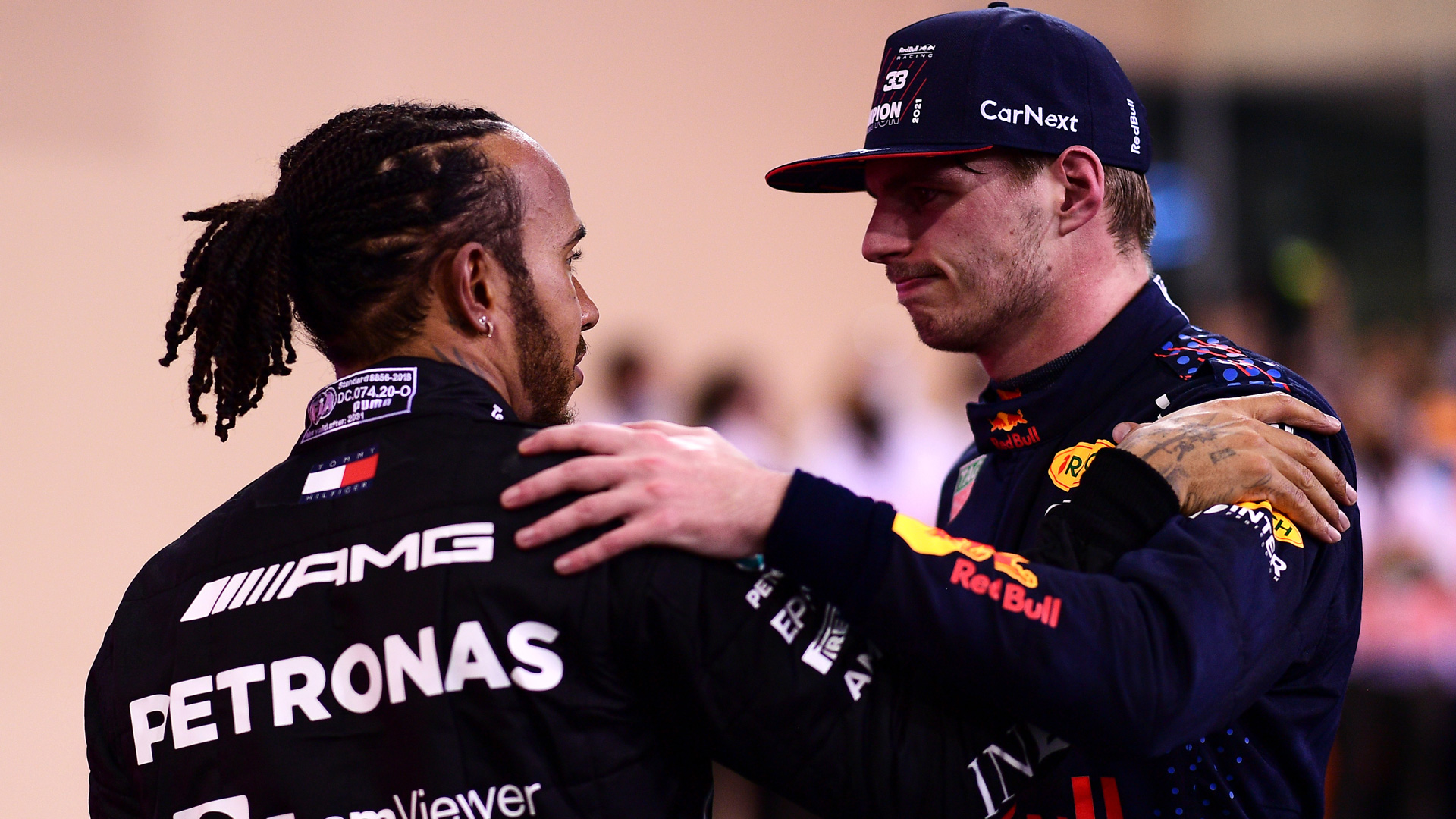 Hamilton e Verstappen: la Formula1 non cambia mai la sua regola 