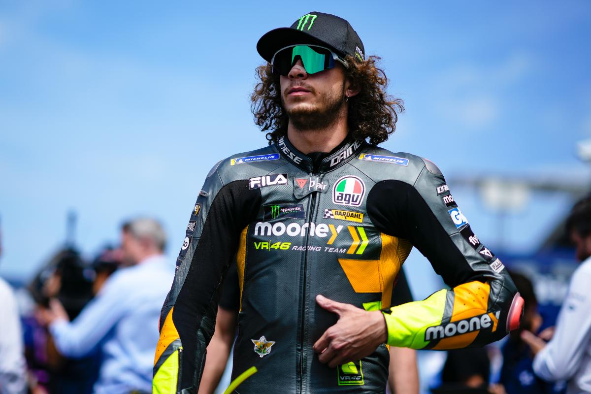 Bezzecchi trionfa a Le Mans ma le scintille le fanno Bagnaia e Vinales